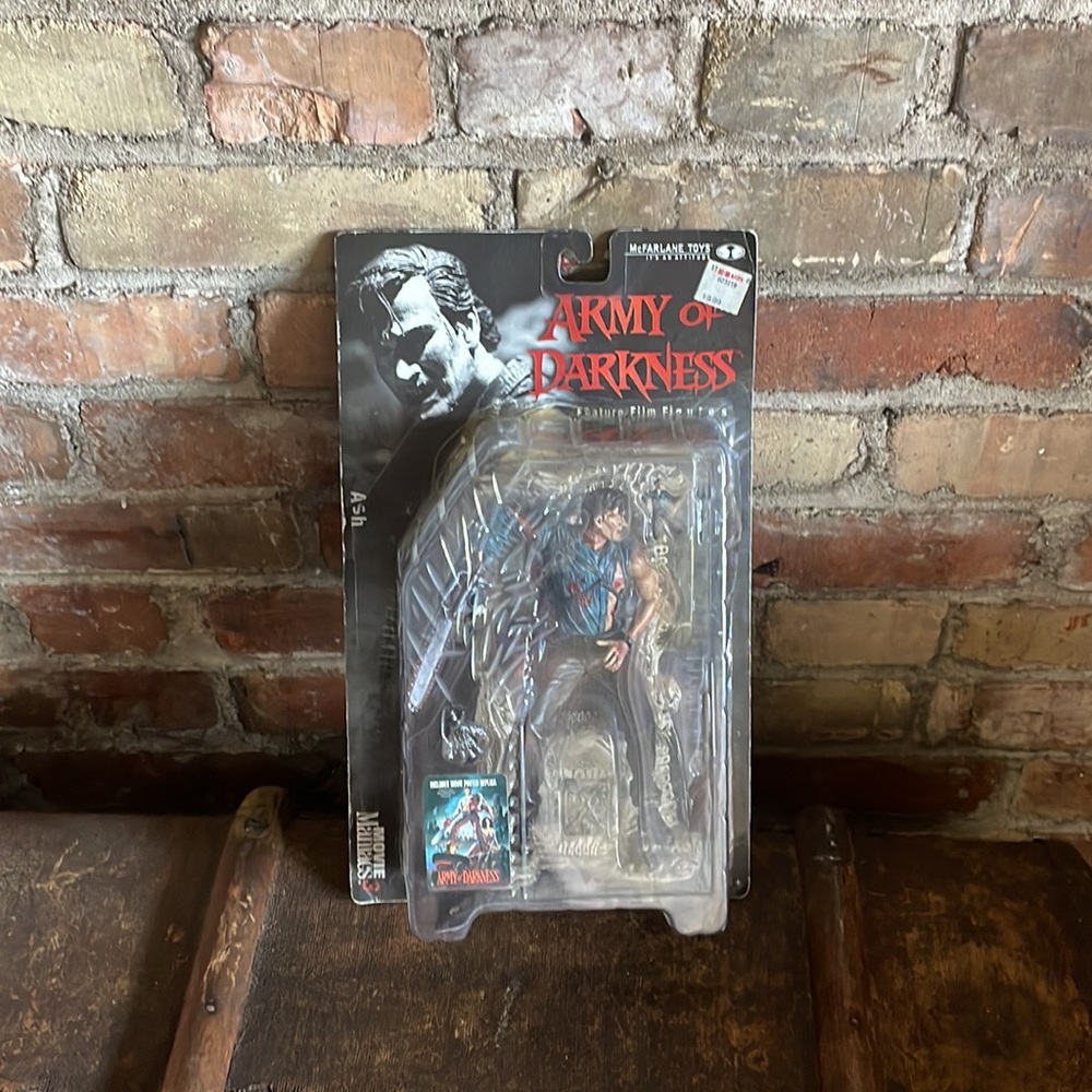 McFarlane Toys Movie Maniacs 3 "Army of Darkness" Ash Action Figure MOC NIP 2000